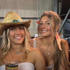 Meet your Posher, Erin